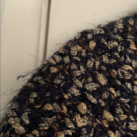 Black & Gold Cropped Short Sleeve Sweater - Picture 4 of 6